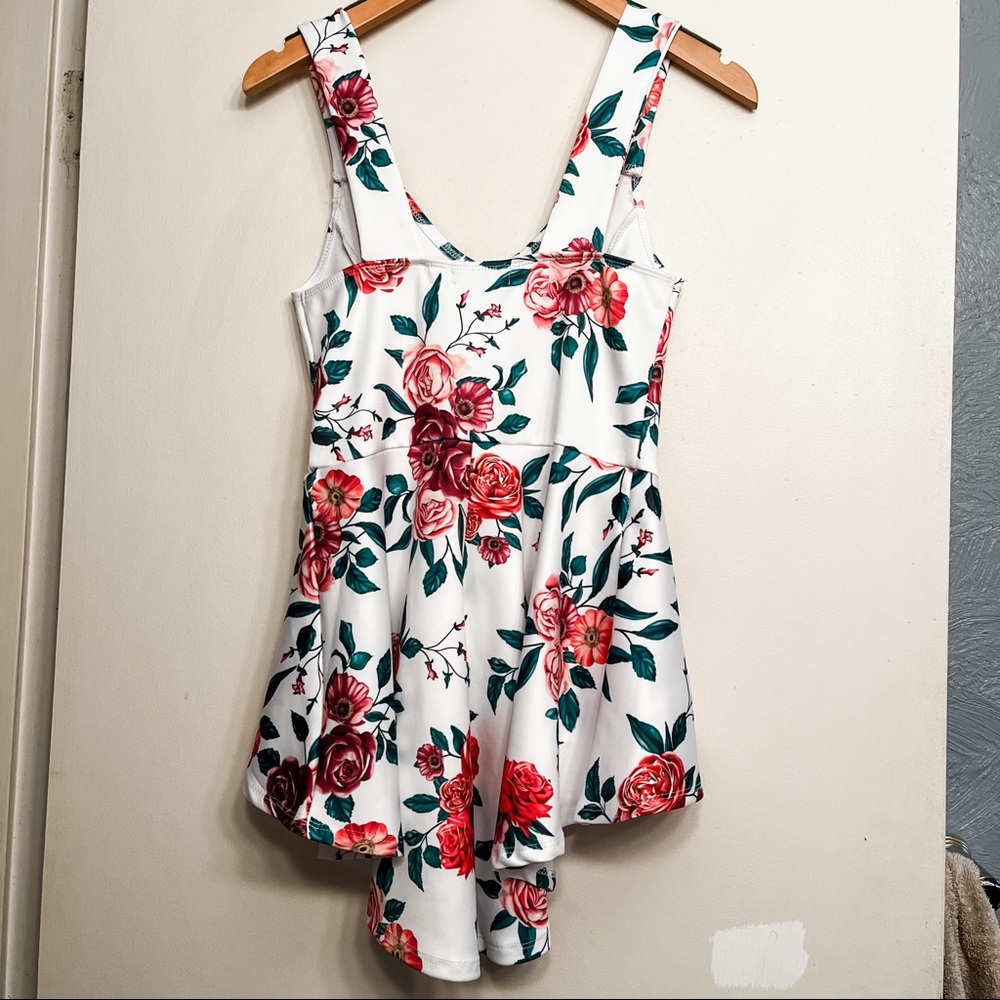 High-low hem Tanktop - Picture 13 of 15